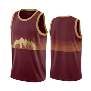 เสื้อเจอร์ซีย์แขนกุดสีส้มอมฟ้าพร้อมลายวิวเมืองภูเขาด้านหน้าและด้านหลัง - Product Image 3
