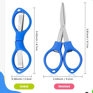 Outil à ongles pliable en acier inoxydable bleu avec lame courbée, pour droitiers, adapté à une utilisation à la maison et en voyage, avec porte-clés - Product Image 1