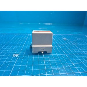 Adaptador de montaje en riel DIN Fuji SZ-ZM1 usado como pieza de repuesto para equipos semiconductores Legacy - Product Image 3