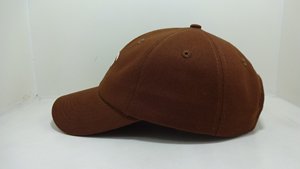 Casquette de baseball brodée en gros, 6 panneaux, marron, haute qualité, profil structuré, visière pré-courbée, pour hommes et femmes - Product Image 4