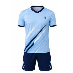 Uniforme de Fútbol Personalizado de Poliéster, Jersey y Pantalones Cortos Ligeros Diseñados para Partidos Competitivos, Prácticas y Torneos - Product Image 2