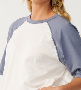 Camiseta Deportiva para Mujer, Marca Privada, Personalizable, Venta al Por Mayor, Tejido Elástico Premium, Secado Rápido - Product Image 2