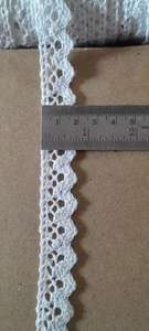 Dentelle imporatde crosiyo avec finitions soignées et qualité de tissu durable pour les marques de mode. - Product Image 3