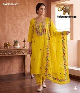Best Quality Mal Chanderi with <b>Beads</b> & Multi-Thread work Readymade Long Straight Kurti-Pant Set Woman Fashion Exporter - Product Image 4