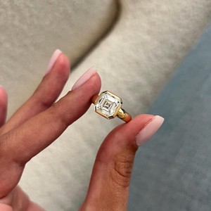 U and Me Lab Grown 3.01CT Asscher Cut Diamond Luxury <b>Ring</b> For 18K Solid Gold Party Occasion Gift For Girlfriends - Product Image 5