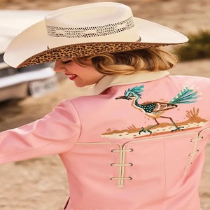 Chaqueta Vaquera de Cuero Rosa con Bordado de Roadrunner y Detalles con Cordones - Product Image 5