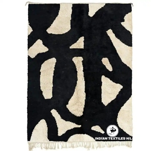 Tapis marocain en laine noué à la main, design brodé de style indien, tapis persan lavable pour intérieur et extérieur par ITHL - Product Image 1