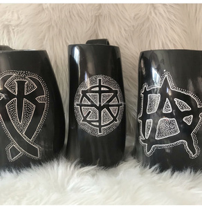 Cornes à boire vikings artisanales, mug viking, mug à bière unique d'inspiration médiévale, provenant d'Inde - Product Image 2
