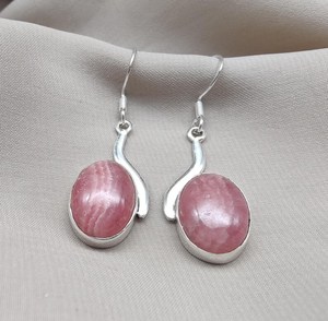 ต่างหูห้อยประดับทัวร์มาลีนสีชมพูธรรมชาติ เงินแท้ 925 รับรองโดย IGI เครื่องประดับเสริมดวงสำหรับงานแต่งงานและงานปาร์ตี้ - Product Image 3