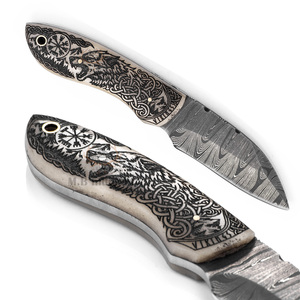 Couteau de chasse à lame fixe en acier Damas personnalisé - Lame droite de 19 cm - Manche en os de chameau gravé au laser - Motif loup Vegvisir - Product Image 5