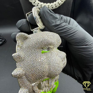 Colgante de lujo con cabeza de bulldog de diamantes, amuleto de perro de dibujos animados con incrustaciones de diamantes y engaste número seis para hombre, joyería llamativa de hip hop. - Product Image 5