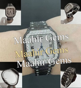 Montre IcedOut carrée en acier inoxydable avec verre moissanite sertie à la main et diamants noirs - Product Image 1