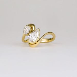 Anillo Toi et Moi de 1.5 quilates, anillos de compromiso con diamantes cultivados en laboratorio, anillos chapados en oro de 18 quilates, anillo bypass, anillo abierto envolvente, anillo de promesa con dos piedras. - Product Image 4