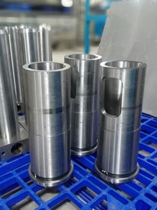 Máquinas de mecanizado CNC de fabricante profesional, servicio de fabricación de piezas de eje de fresado giratorio para aluminio de acero inoxidable - Product Image 3