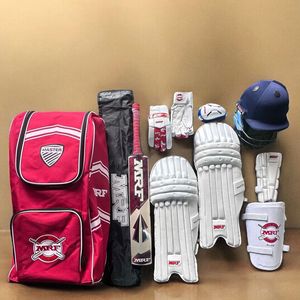 Kit Completo de Ediciones Internacionales para Jugadores: Guantes y Protecciones de Bateo Altamente Protectores, y Kit de Bate de Cricket de Madera de Salgueiro Inglés - Product Image 6