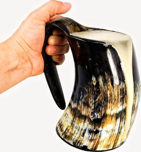 Jarra de Cerveza Tallada en Cuerno de Búfalo 100% Natural con Borde de Aluminio, Ligera y Duradera para Beber - Product Image 3