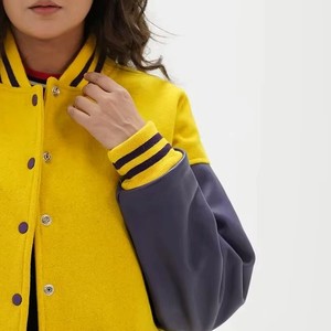 Veste universitaire personnalisée pour femmes, mélange de laine, manches en cuir, style Letterman, service d'échantillons OEM ODM - Product Image 2