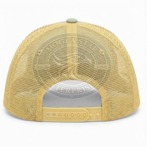 Gorra Trucker Ligera, Cómoda y Ventilada para Viajes y Aventuras al Aire Libre, Fabricada con Material Transpirable de Poliéster/Algodón - Product Image 2