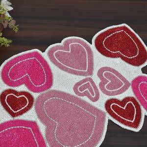 ผ้ารองโต๊ะรูปหัวใจทำมือ ปักลูกปัด ดีไซน์น่ารัก สำหรับตกแต่งบ้าน - Product Image 3