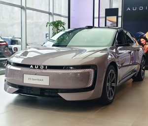 2026ไฟฟ้าสำหรับรถ <span class=keywords><strong>Audi</strong></span> <span class=keywords><strong>E5</strong></span>ประเทศจีนใหม่พลังงาน5ที่นั่งมอเตอร์ EV สนับสนุนรถยนต์มือสองขนาดกลาง - Product Image 1