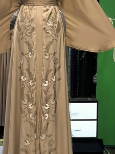 Abaya la plus vendue, style Dubaï, ornée de perles et de sequins, à manches longues, traditionnelle musulmane, faite à la main, pour mariage, respirante, col en V pour femme - Product Image 2