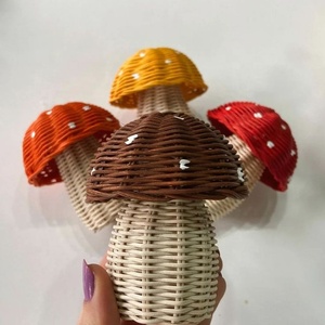 Décoration de table miniature tissée à la main |   Petit accessoire de bureau artisanal pour la décoration de la maison, du bureau et de la table basse - Product Image 3