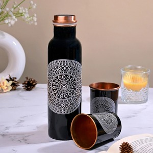Botella de Agua de Cobre Puro Premium y Juego de 2 Vasos con Impresión de Mandala Intrincada, Hechos a Mano, Ayurvédicos, 100% Cobre Puro - Product Image 6