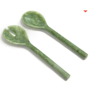 Juego de Cuchara para Servir y Tenedor para Ensalada de Piedra Verde Marmoleada, Juego de 2 Piezas de Utensilios de Cocina - Product Image 1