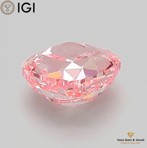 เพชร CVD รูปทรงสี่เหลี่ยมคุชชั่น น้ำหนัก 1.00 กะรัต รับรองโดย IGI ความสะอาดระดับ VS1 สีชมพูสดใส เหมาะสำหรับแหวนหมั้น - Product Image 3