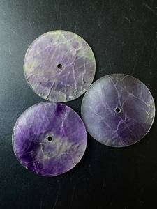 A K Gems Cadran de montre en malachite naturelle à coupe plate, couleur violet, pierre précieuse personnalisée, épaisseur 0,9 mm, taille 28,5 mm, trou central de 2 mm, modèle Ak - Product Image 6