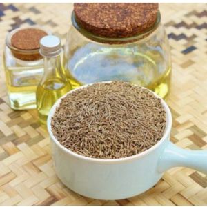 น้ำมันหอมระเหยเมล็ดยี่หร่าบริสุทธิ์ 100% ออร์แกนิค ขายส่ง กลิ่นเผ็ดร้อน รับผลิตแบบ OEM ODM สำหรับทุกสภาพผิว - Product Image 1