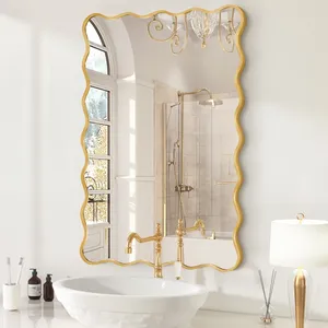 Miroir mural Hollywood Glam à cadre doré irrégulier avec motif de feuillage pour la salle de bain et la décoration intérieure - Product Image 1