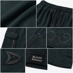 Shorts cargo baggy Y2K personnalisés pour hommes, en ripstop bleu sarcelle noir, style streetwear, avec strass et logo en silicone - Product Image 5