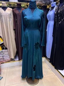 Abaya la plus vendue, style Dubaï, ornée de perles et de sequins, à manches longues, traditionnelle musulmane, faite à la main, pour mariage, respirante, col en V pour femme - Product Image 5