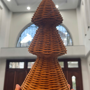 Langlebiger geflochtener vietnamesischer Rattan-Weihnachtsbaum zur Dekoration von Schüler-Schulpartys, Versorgungsoptionen von 99 Gold Data. - Product Image 1