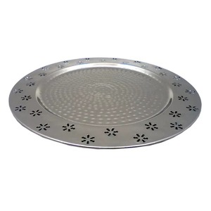 Plateau de service artisanal en métal, designs classiques, fabrication indienne, OEM ODM, personnalisable, avec base de support. - Product Image 1