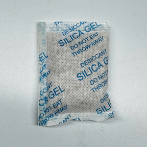 Desecante de Arcilla Activada Biodegradable de Origen Mineral, 30g/40g/50g, 25% de Tasa de Absorción, Empaque de Tela Azul, Desecante de Vietnam - Product Image 3