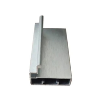 Profilé carré en aluminium extrudé de précision série 6000 pour poignée encastrée intégrée et portes de placards à rebord surplombant, 1%