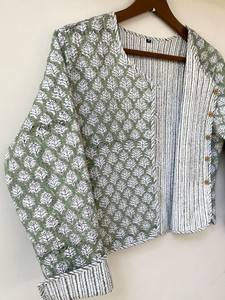 Chaqueta Acolchada de Algodón Kantha Sanganeri Jaipuri para Mujer, Ecológica, Transpirable, para Otoño e Invierno, Largo Regular, Estampado Floral, Blanca - Product Image 5