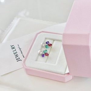 ต่างหูรูปกลีบดอกไม้ประดับเพชรไมโครเซอร์คอน ดีไซน์สดใสรับซัมเมอร์ ตัวเรือนเงินแท้ S925 ดีไซน์เก๋ ทันสมัย เครื่องประดับฤดูร้อน - Product Image 3