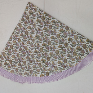 Nappe de table en coton artisanal de qualité supérieure, motif floral, imprimé à la main à Jaipur, réutilisable, personnalisable, en lin pour la salle à manger - Product Image 1