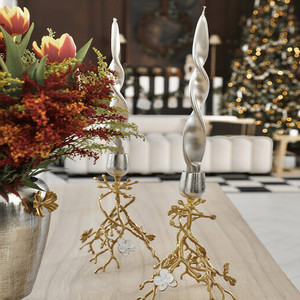 Vente en gros de luxe conception de branches à feuilles dorées Bougeoirs en béton Bougeoir unique Lot de 2 bougeoirs - Product Image 1