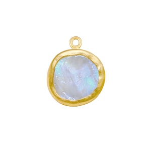 Colgante de moda con bisel de piedra lunar arcoíris natural de 12 mm - Aleación de zinc chapada en oro/plata, dije de piedra de nacimiento DIY - Product Image 1