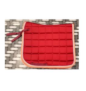 Coussin de selle en coton de haute qualité en matelassage de couleur rouge avec remplissage doux Squire et doublure en tissu durable Inter Mesh - Product Image 1
