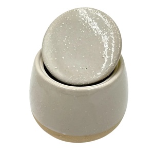 Moderno Tarro de Almacenamiento de Doble Tono con Tapa Segura, Acabado Glaseado Liso, Organizador Compacto para Encimera, Elegante Contenedor para Despensa de Cocina - Product Image 4