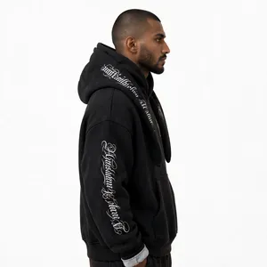 Sudadera con Capucha de Forro Polar Bordada con Escritura Gótica Inglesa Antigua Personalizada, 500GSM, Estilo Urbano Holgado y Oversize - Product Image 4