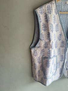 Gilet matelassé en coton pour femme, col en V, sans manches, imprimé floral, poches plaquées, style printemps, taille XL, CADEAU POUR ELLE - Product Image 2