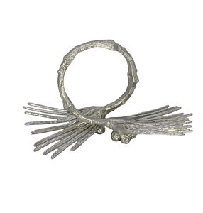 แหวนรองผ้าเช็ดปากโลหะตกแต่งระดับพรีเมียม ออกแบบมาเพื่อพื้นที่รับประทานอาหารที่หรูหราและจัดวางบนโต๊ะอย่างสวยงาม - Product Image 6