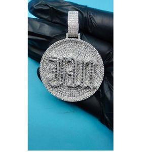 Pendentif Moissanite Luxe Haute Brillance en Argent Sterling, Bijou Hip Hop Tendance Unisexe pour Toutes Occasions - Product Image 1