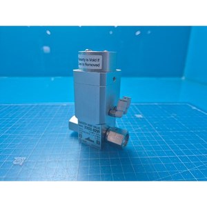 Válvula Solenoide de Alto Vacío SMC XVD2-02VF, Usada, Piezas de Equipos Semiconductores Legacy - Product Image 1